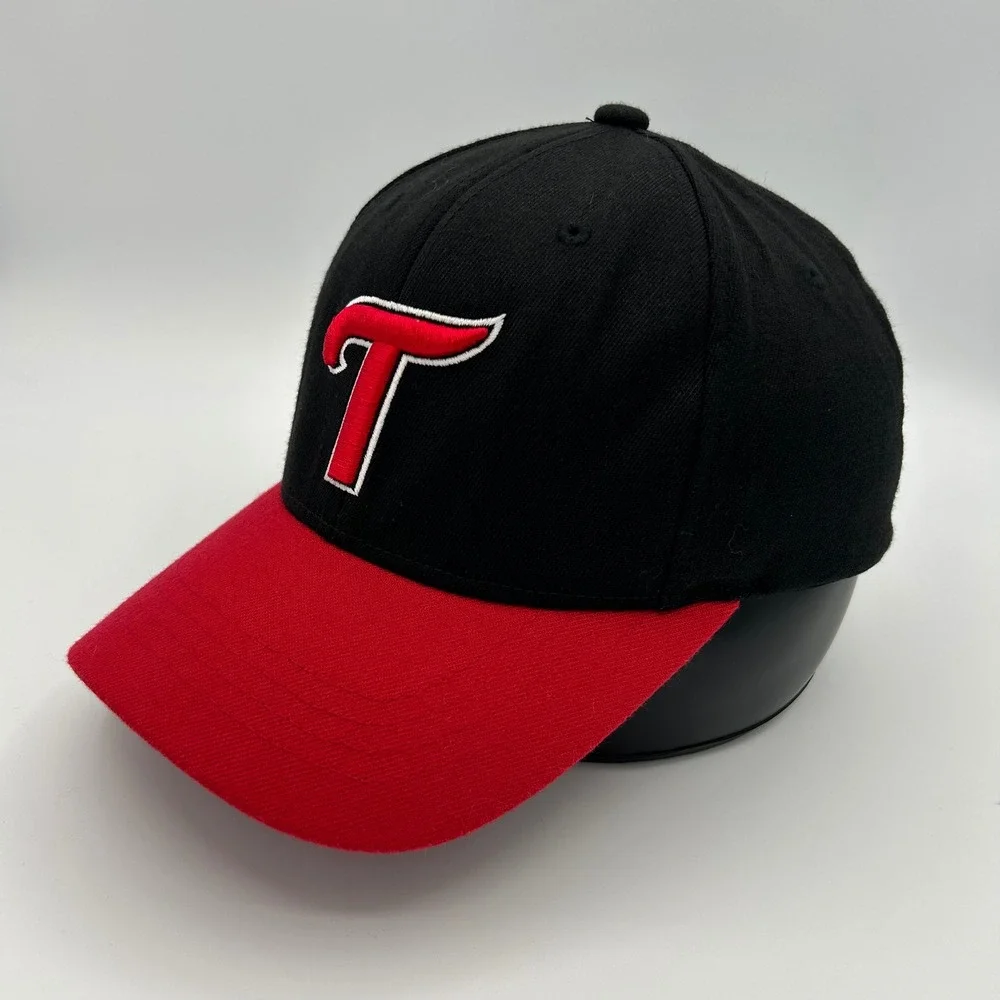 LG Twins Hat ATC Flexfit Baseball Cap Mens S-M Black Red KBO League Sporty